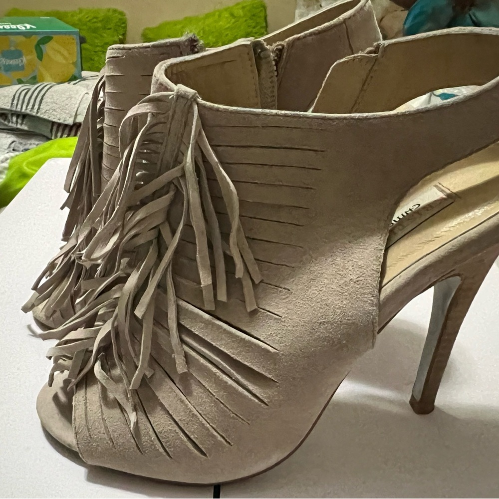Kristen Cavallari French Laundry Fringed Tan Women's Booties - Picture 2 of 10